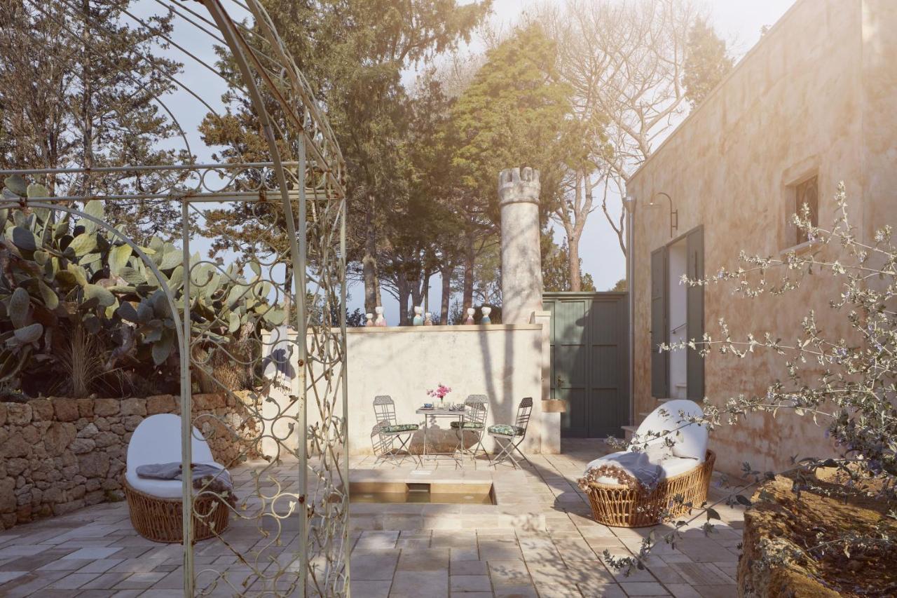 Castle Elvira - The Castle & The Cottage Trepuzzi Bagian luar foto