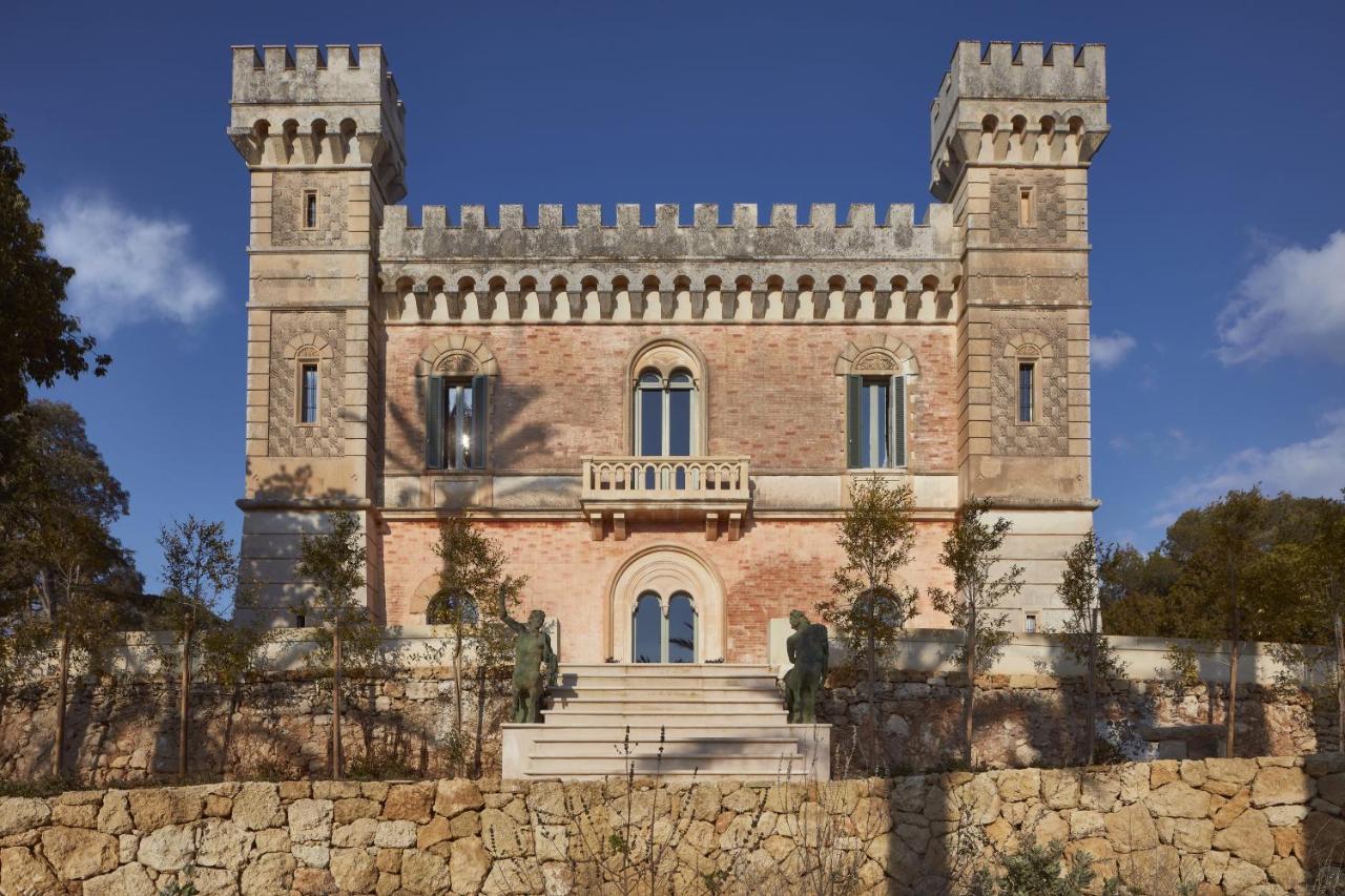 Castle Elvira - The Castle & The Cottage Trepuzzi Bagian luar foto