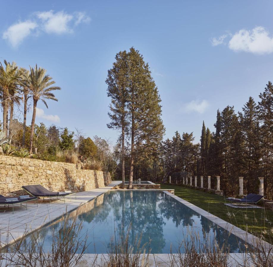 Castle Elvira - The Castle & The Cottage Trepuzzi Bagian luar foto