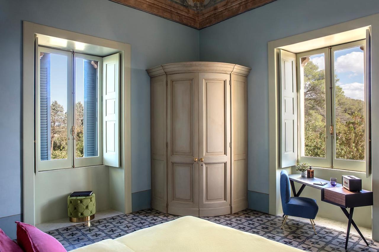 Castle Elvira - The Castle & The Cottage Trepuzzi Bagian luar foto